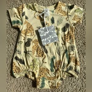 Short sleeve henley bubble. Jungle bamboo. 0-3M